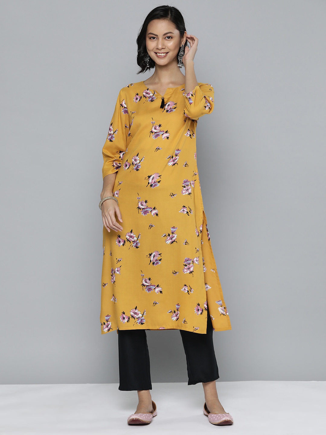 

HERE&NOW Women Floral Printed Straight Kurta, Mustard