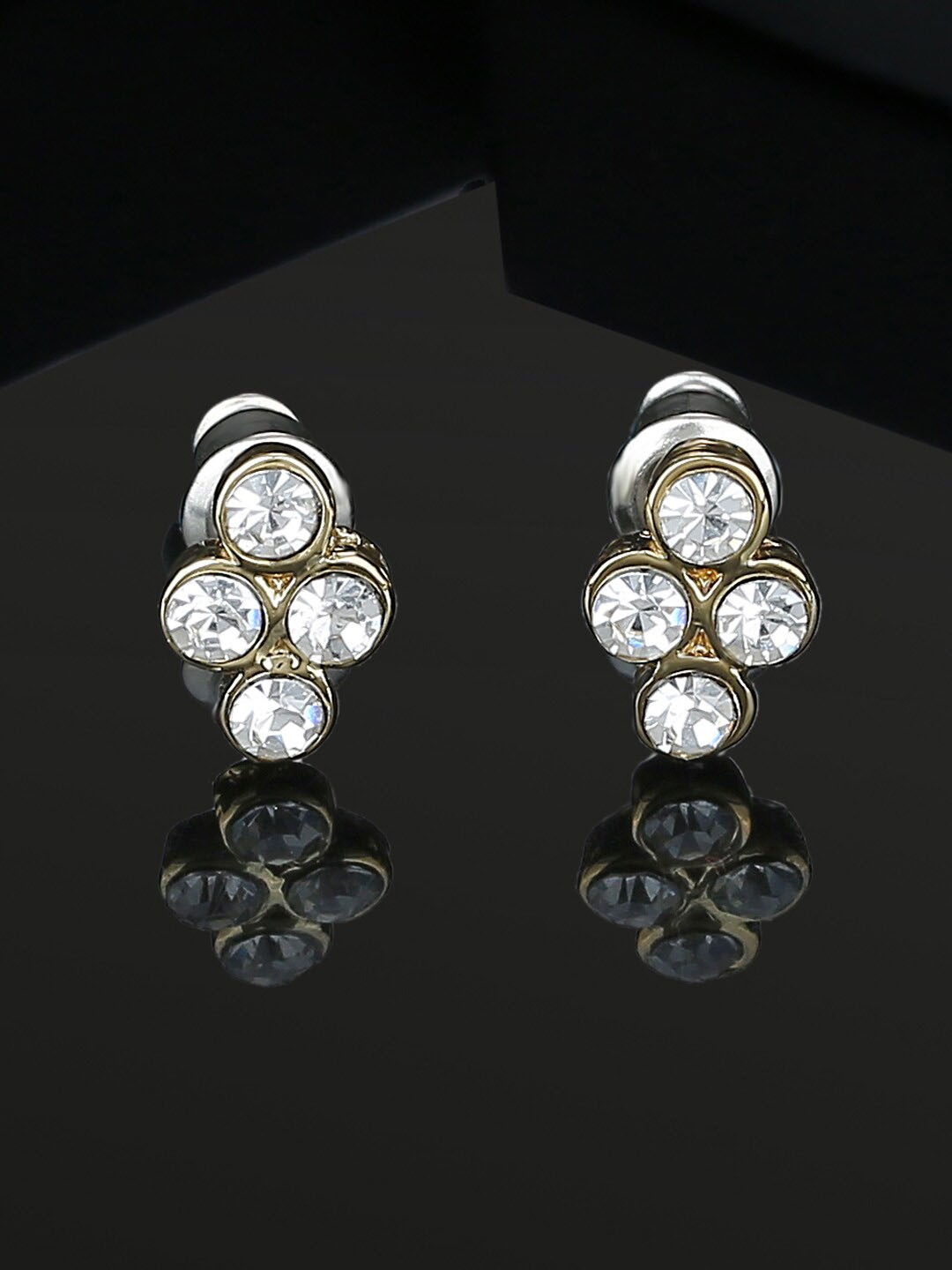

Estele Gold-Plated Classic Studs Earrings