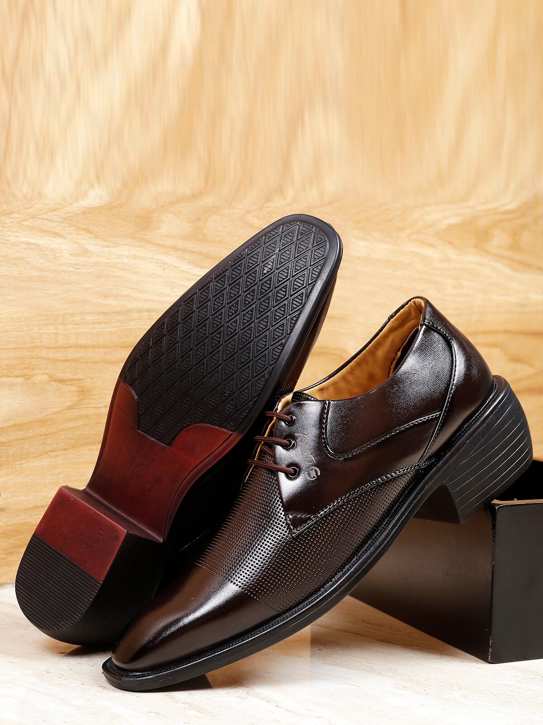 

Bxxy Men Textured Formal Derbys, Brown