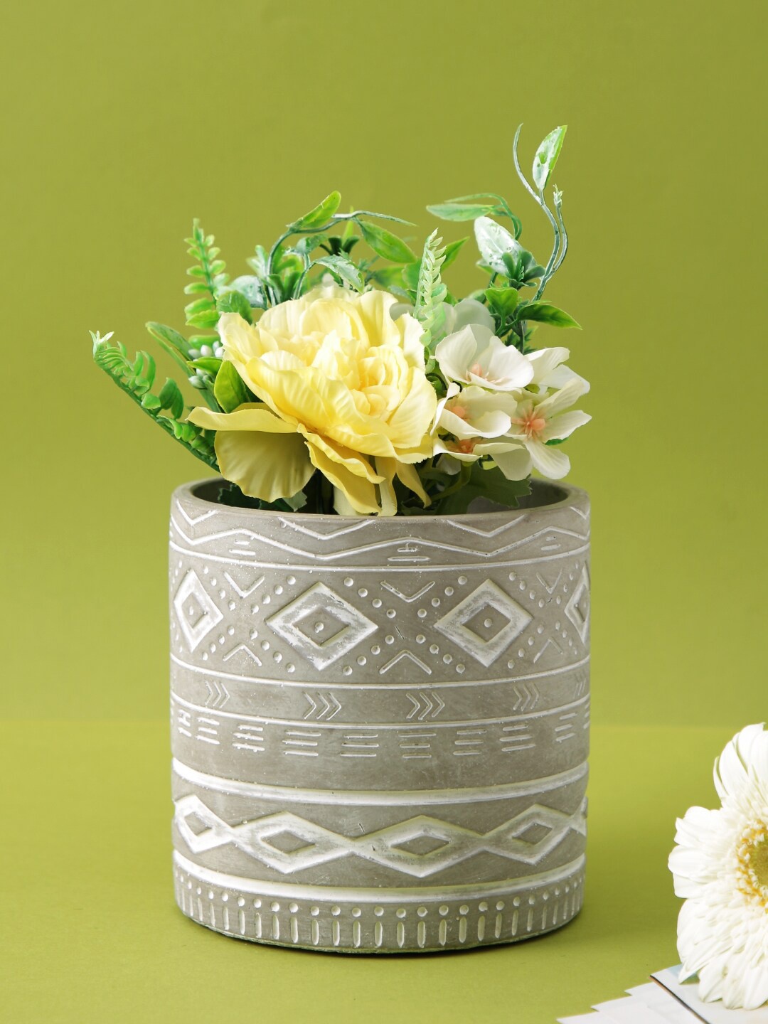 

TAYHAA Grey & White Engraved Pattern Ceramic Planter