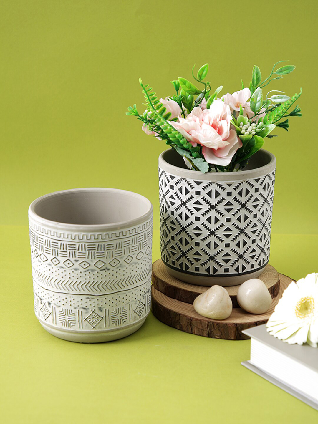 

TAYHAA White & Black 2 Pieces Geometric Printed Ceramic Planters