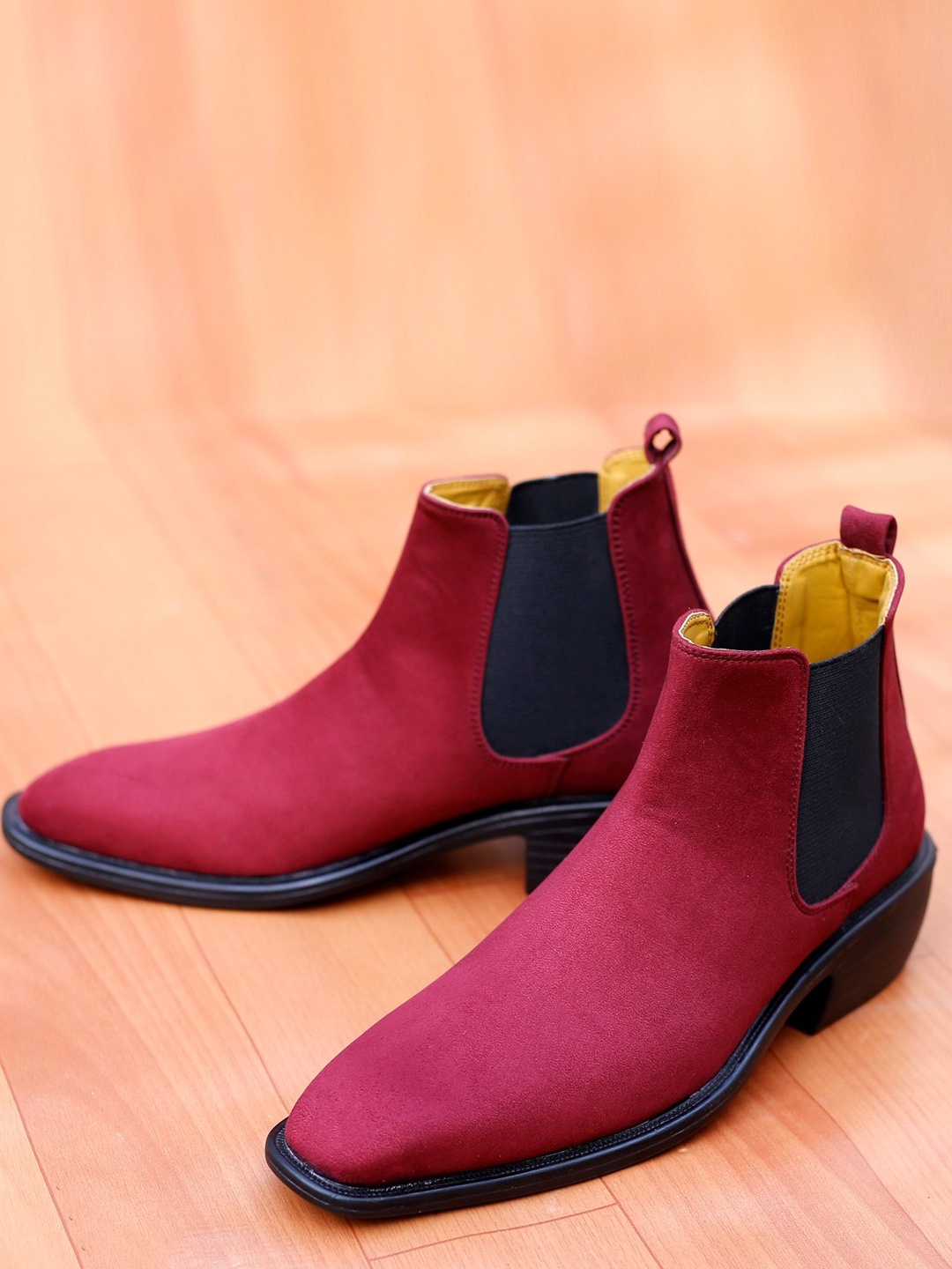 

Bxxy Men Mid Top Suede Block-Heel Chelsea Elevator Boots, Red