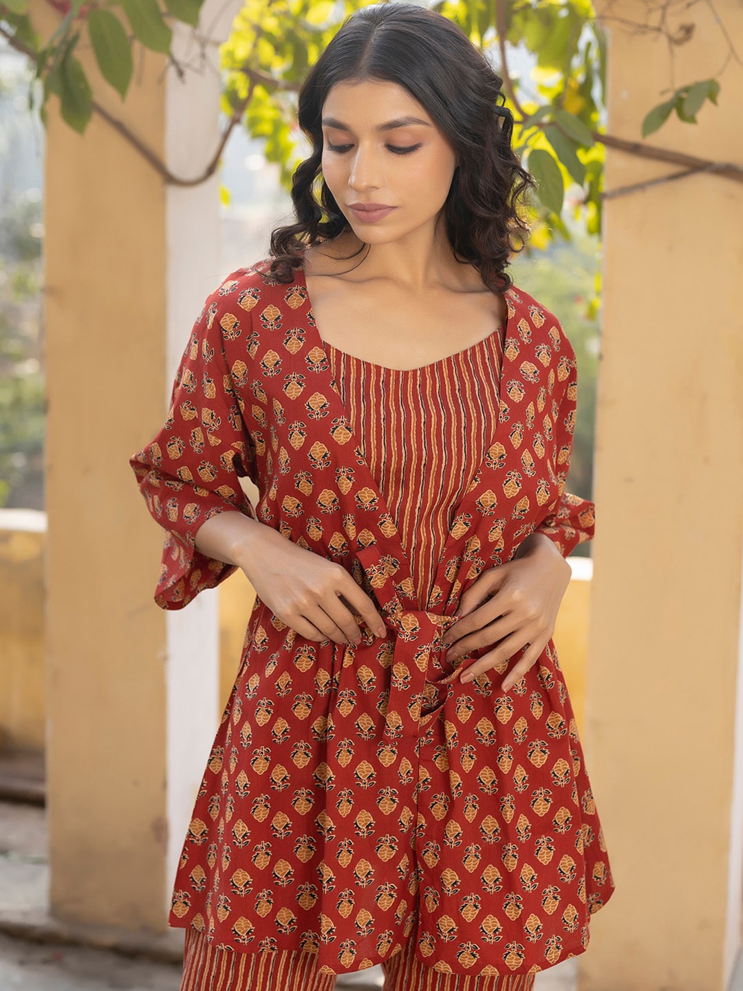 

Ragavi Ethnic Motifs Printed Night Suit, Red