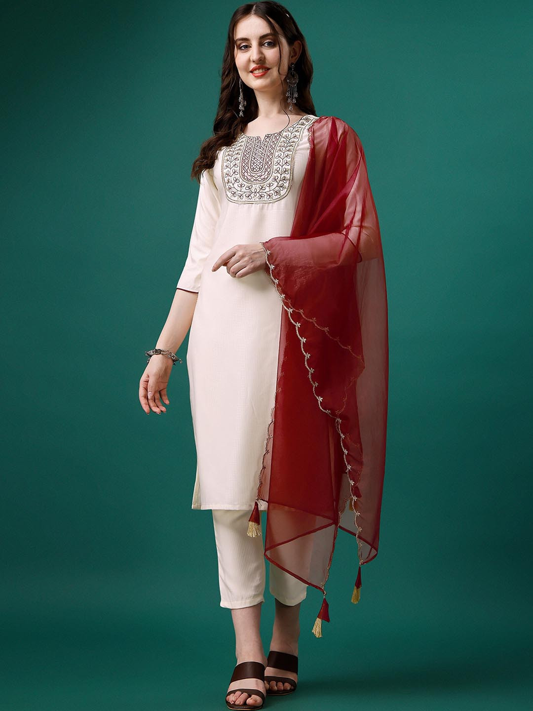 

ASPORA Floral Yoke Design Regular Sequinned Kurta with Trousers & With Dupatta, Off white