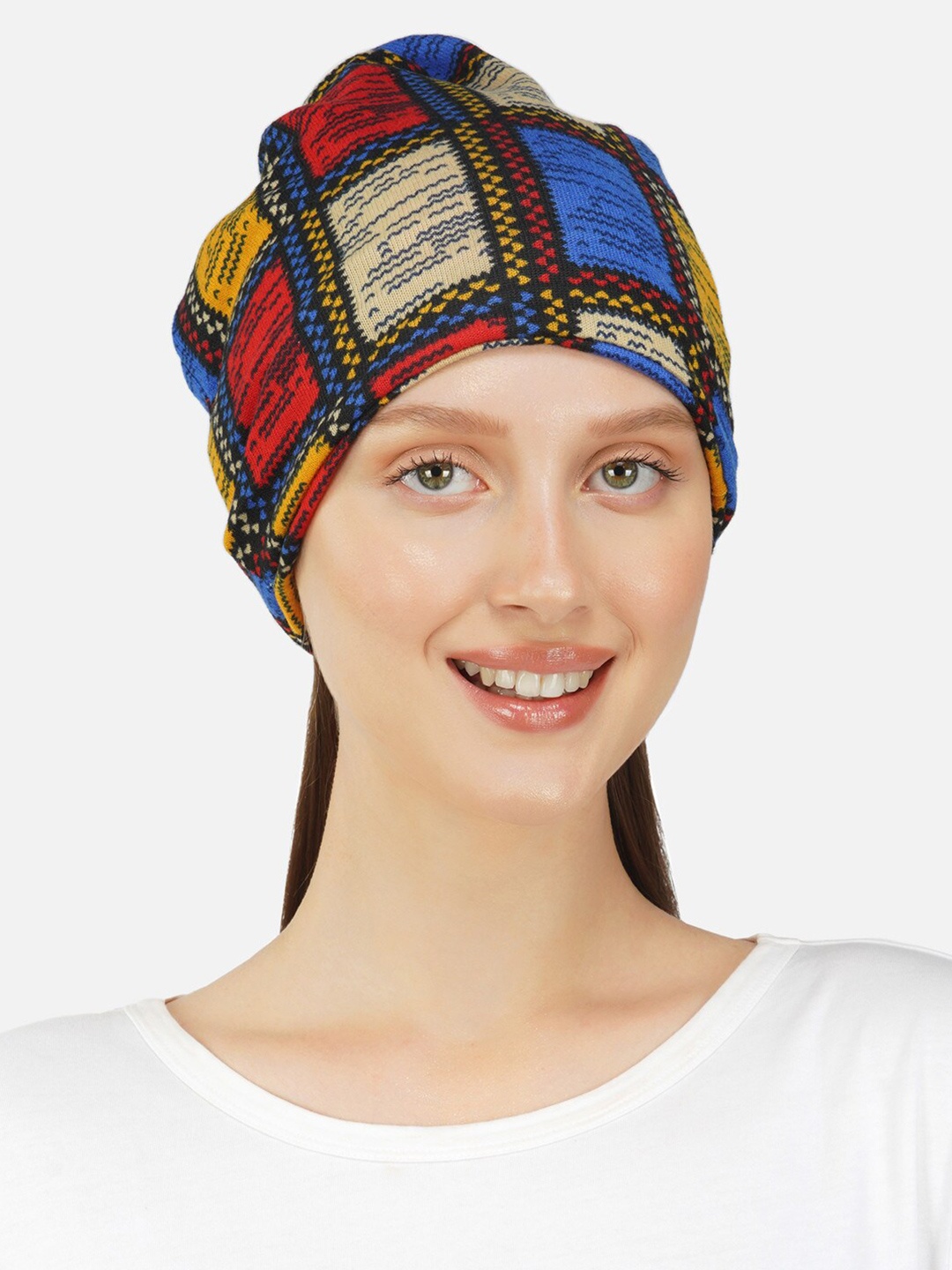 

iSWEVEN Women Printed Beanie, Black