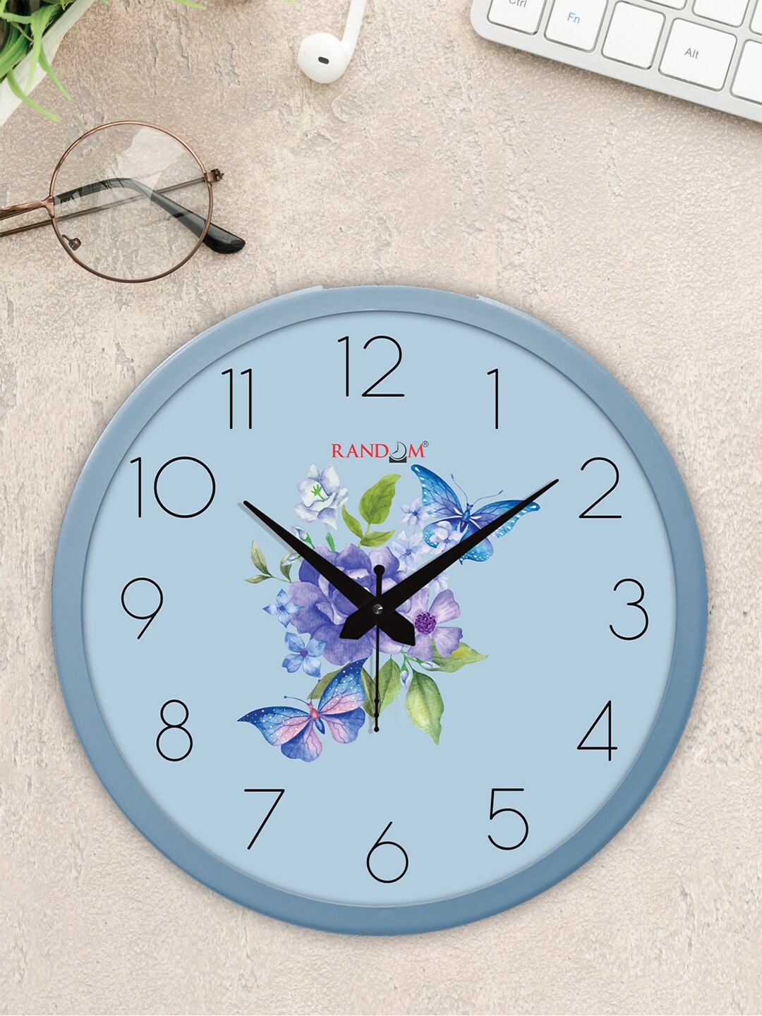 

RANDOM Blue & Black Classic & Modern Beautiful Stylish Analogue Contemporary Wall Clock