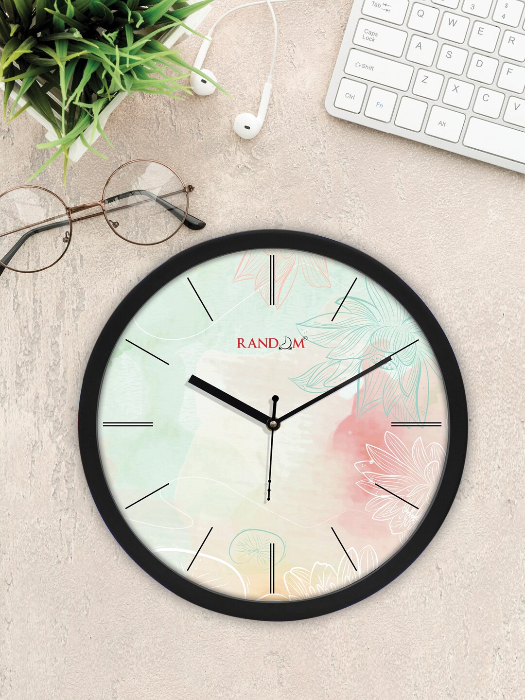 

RANDOM Black & Pink Classic Decent Modern Stylish Analogue Contemporary Wall Clock
