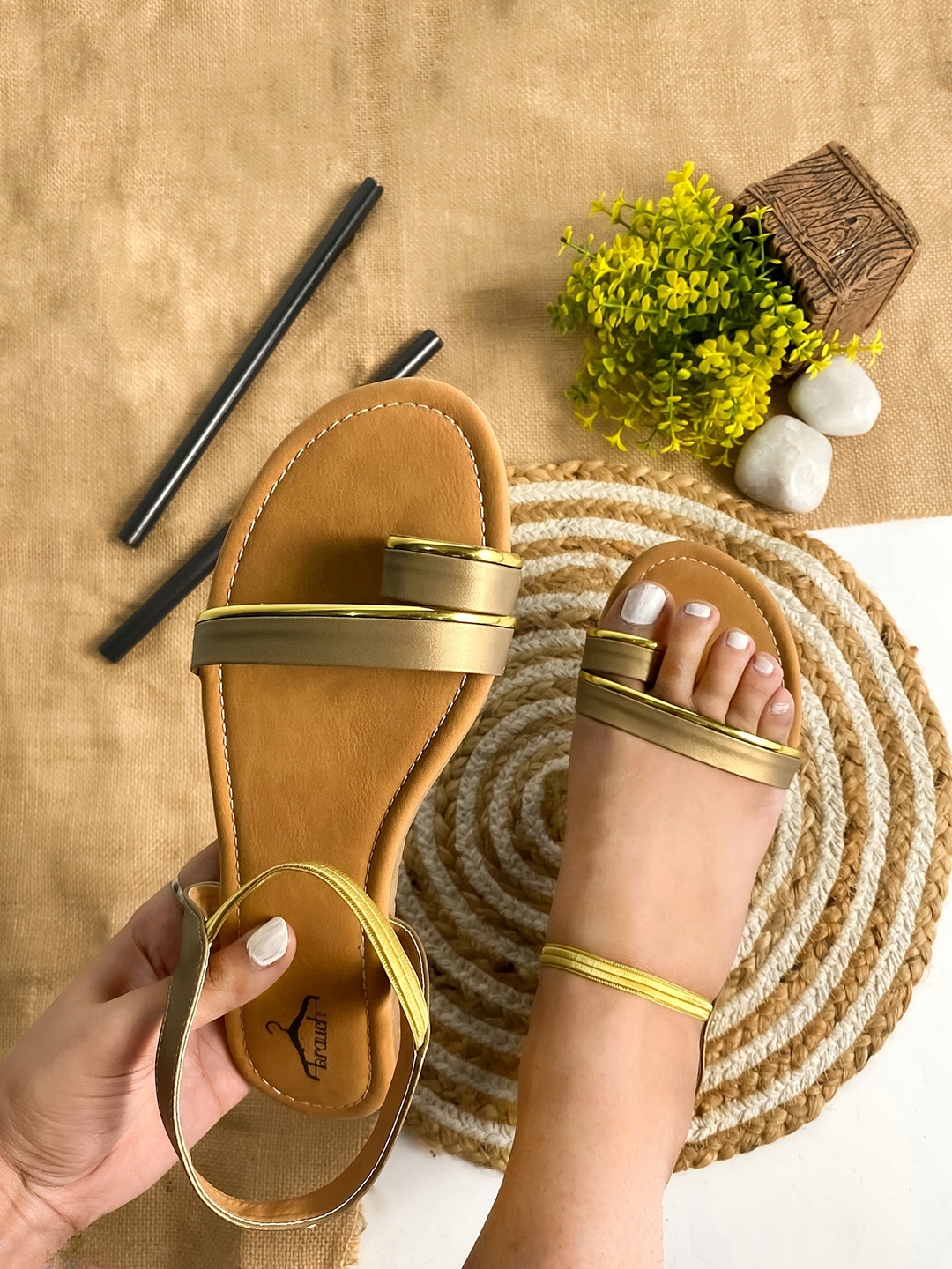 

Brauch Women One Toe Flats With Backstrap, Copper
