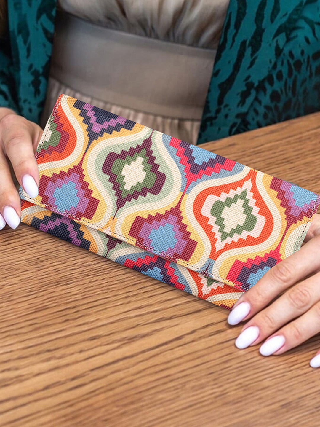 

THE CLOWNFISH Women Ethnic Motifs Printed Two Fold Wallet, Blue