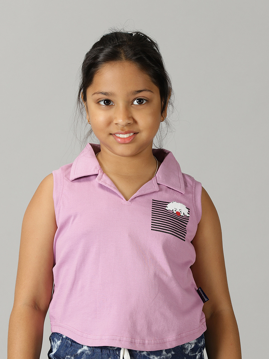 

KiddoPanti Girls Graphic Printed Shirt Collar Sleeveless Pure Cotton Fitted Crop Top, Mauve