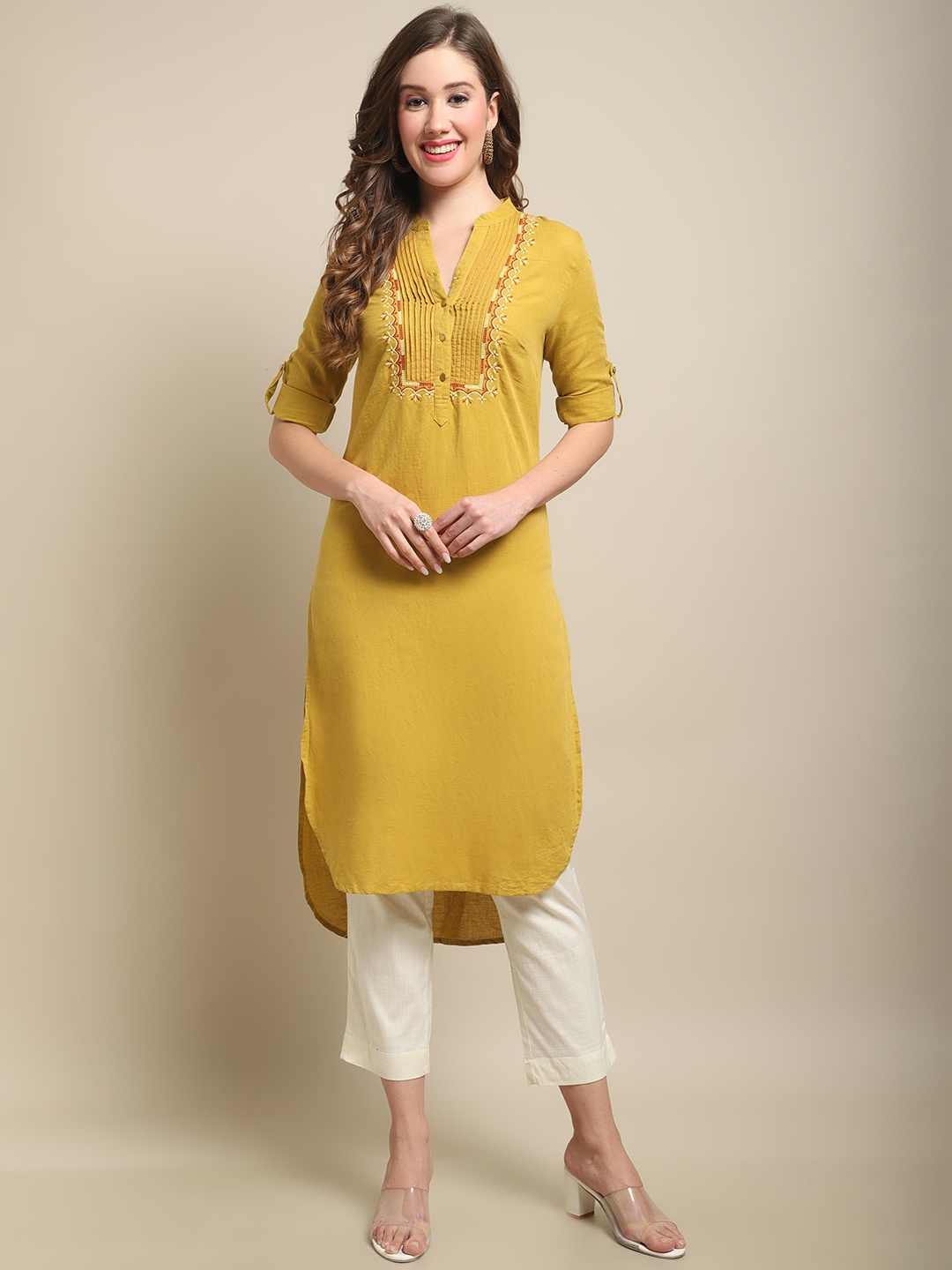 

Crozo By Cantabil Ethnic Motifs Embroidered Curved Kurta, Mustard