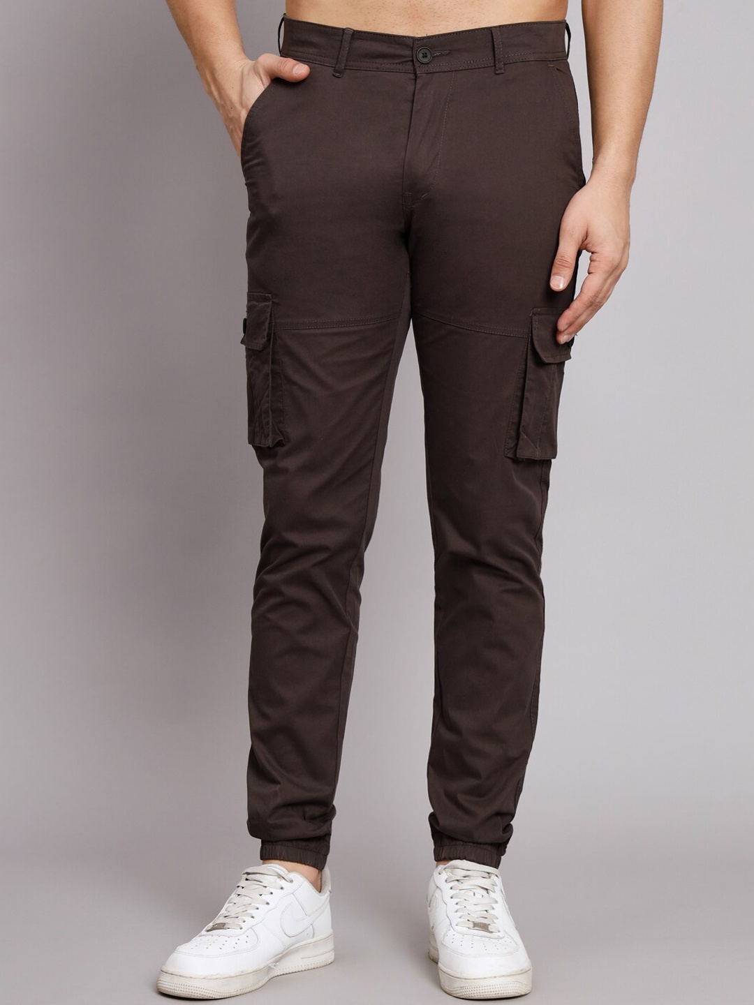 

POP CULTURE Men Mid-Rise Slim Fit Cotton Cargos, Brown