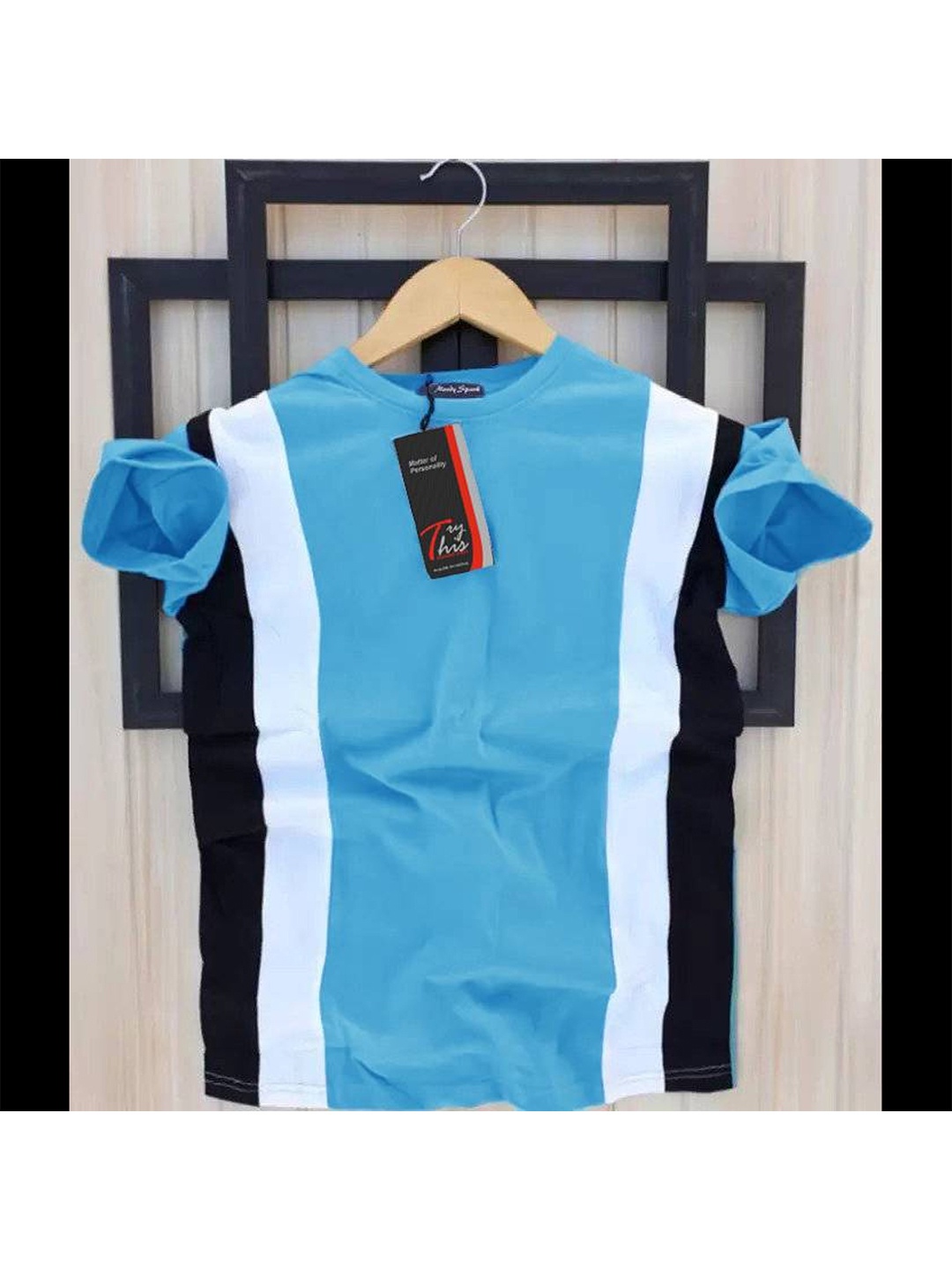 

Try This Colourblocked Cotton T-shirt, Blue