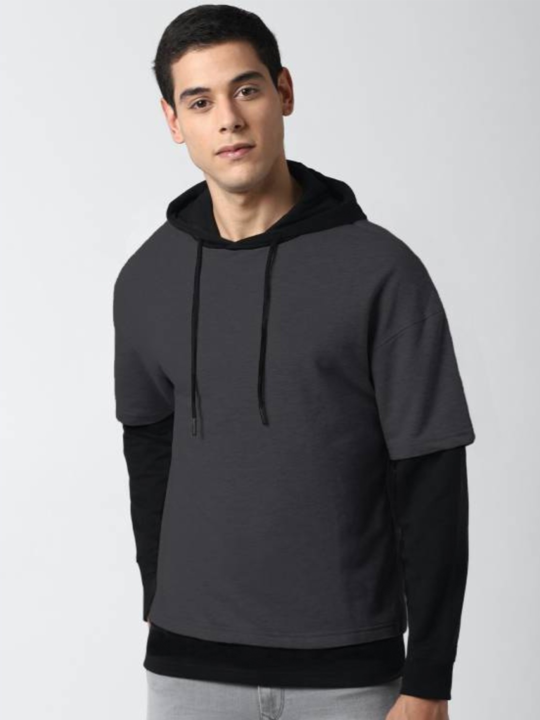 

Try This Colourblocked Long Sleeve Hooded Cotton T-shirt, Grey