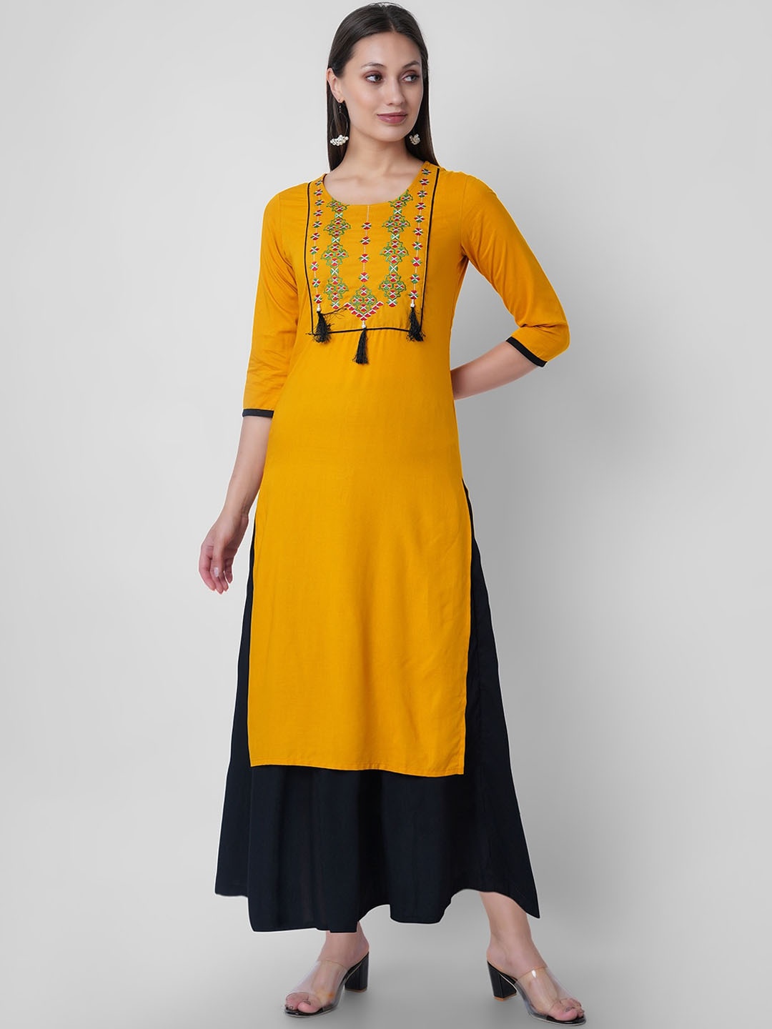 

VASANT APPAREL Ethnic Motifs Yoke Design Kurta With Palazzos, Mustard