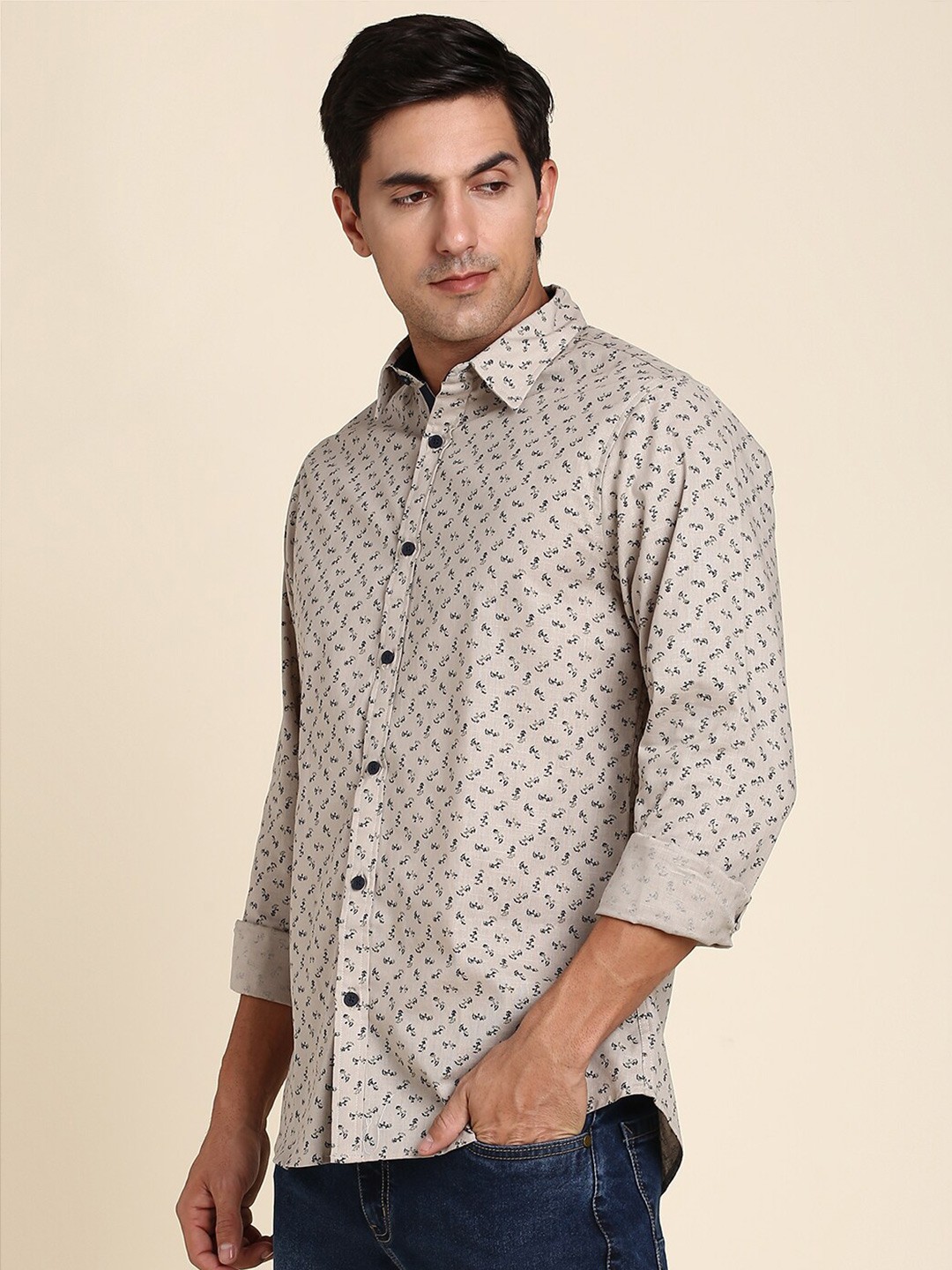 

Dennis Lingo India Slim Fit Floral Printed Opaque Casual Pure Cotton Shirt, Beige