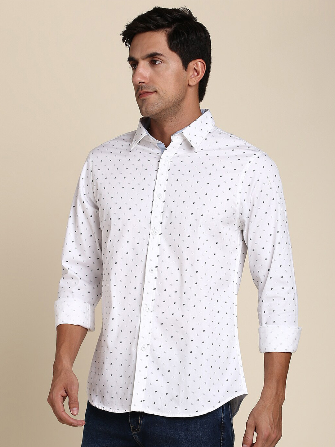 

Dennis Lingo India Slim Fit Conversational Printed Opaque Casual Pure Cotton Shirt, White