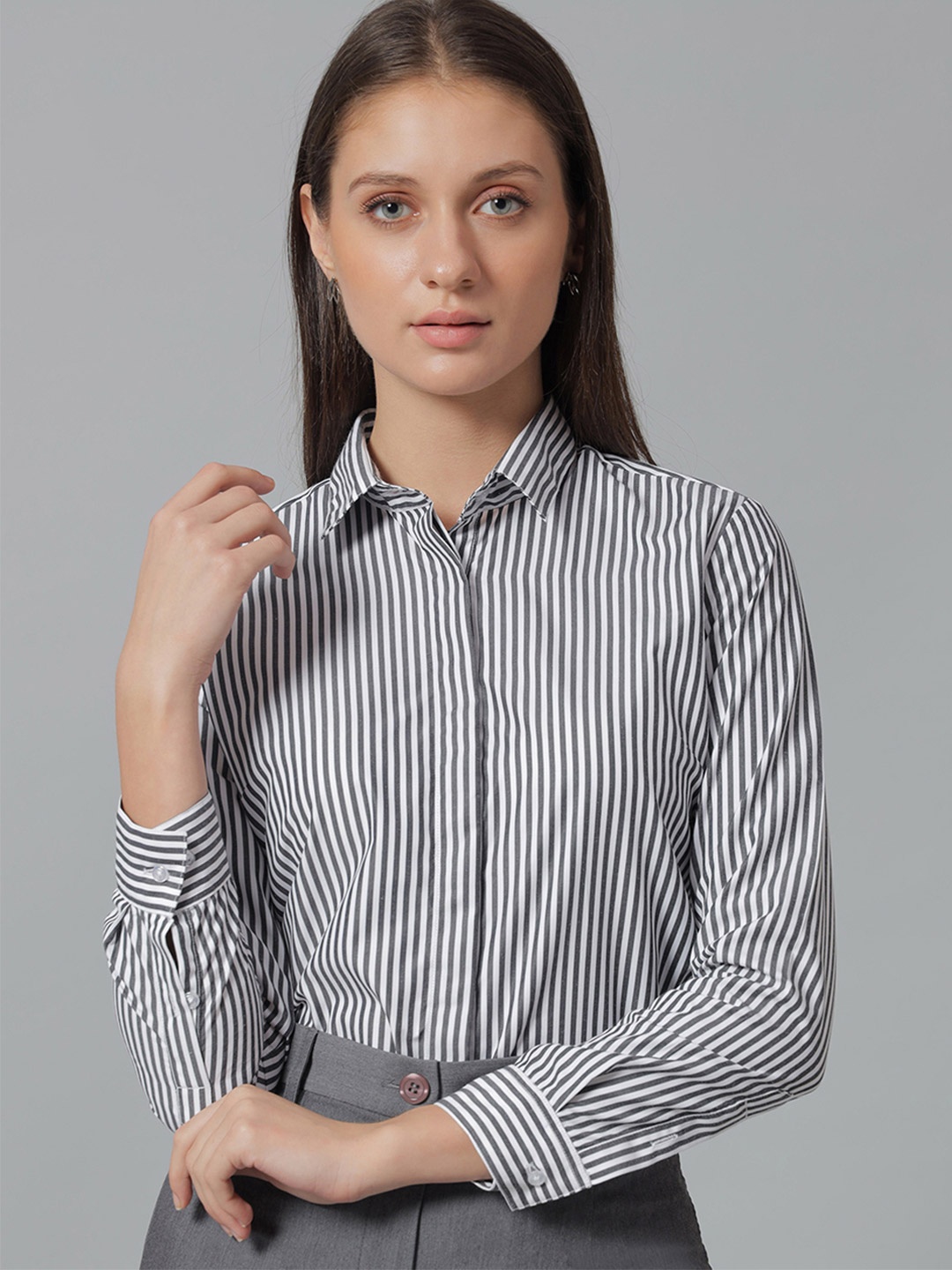 

English Navy Striped Spread Collar Formal Shirt, Black