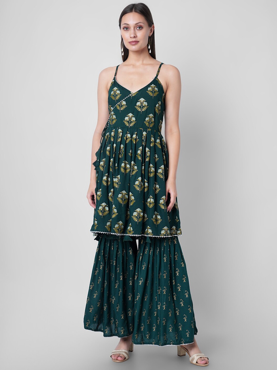 

VASANT APPAREL Ethnic Motifs Printed Angrakha Kurta With Sharara, Green