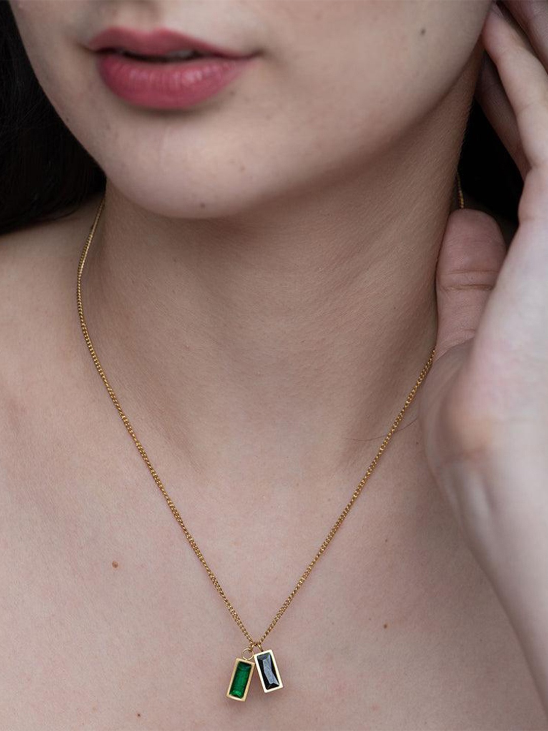 

PALMONAS Gold-Plated Chain