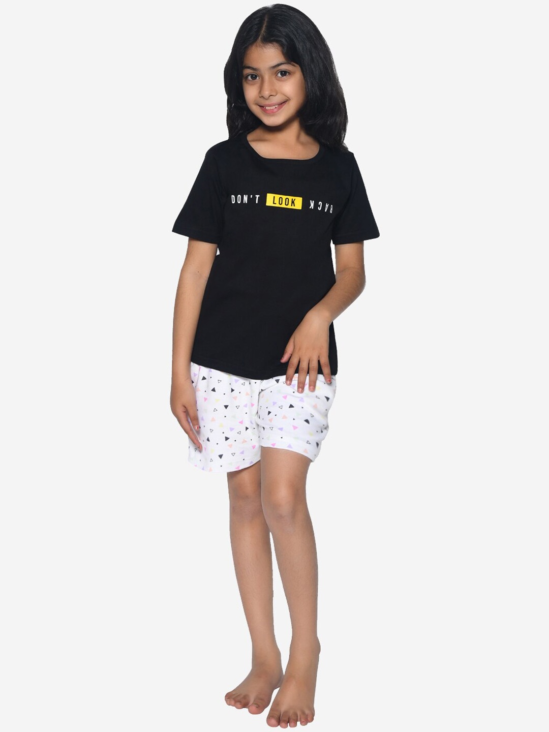 

FUNKRAFTS Girls Typography Printed Pure Cotton Night Suit, Black
