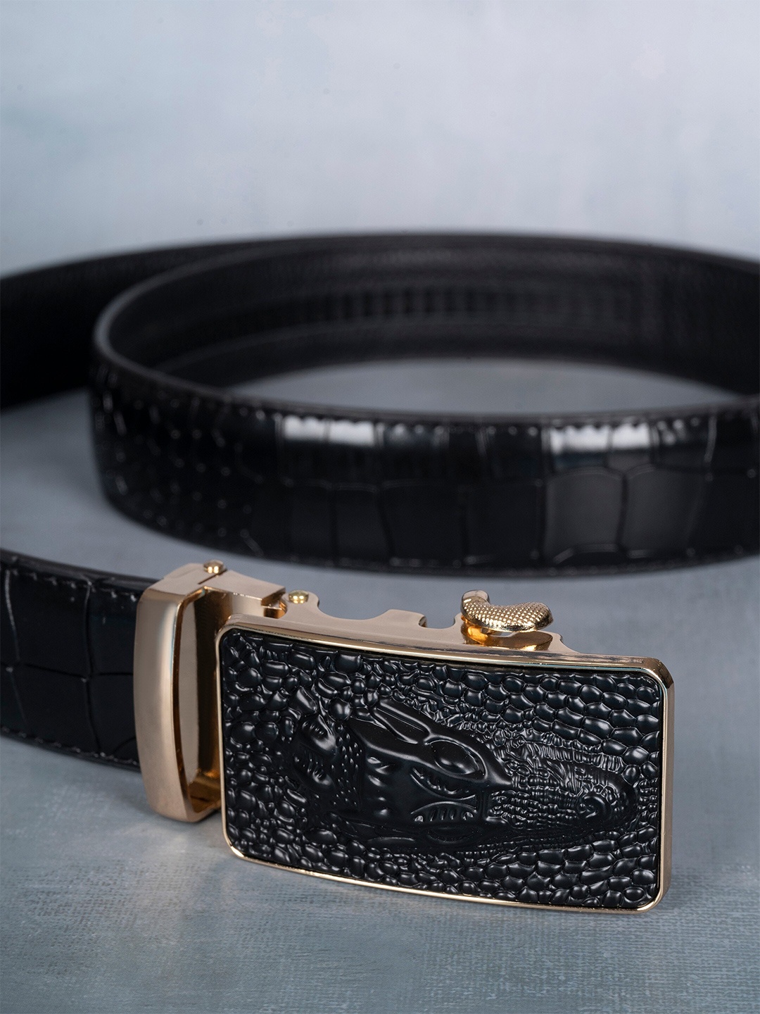 

BANGE Men Textured Leather Formal Belt, Black