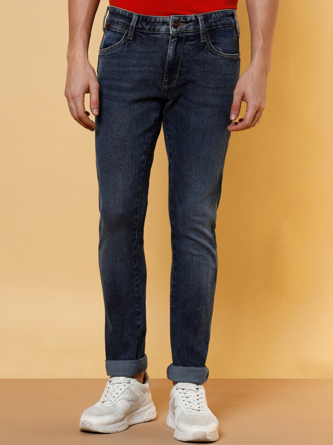 

Wrangler Men Vegas Skinny Fit L-Rise Light Fade Cotton Jeans, Blue