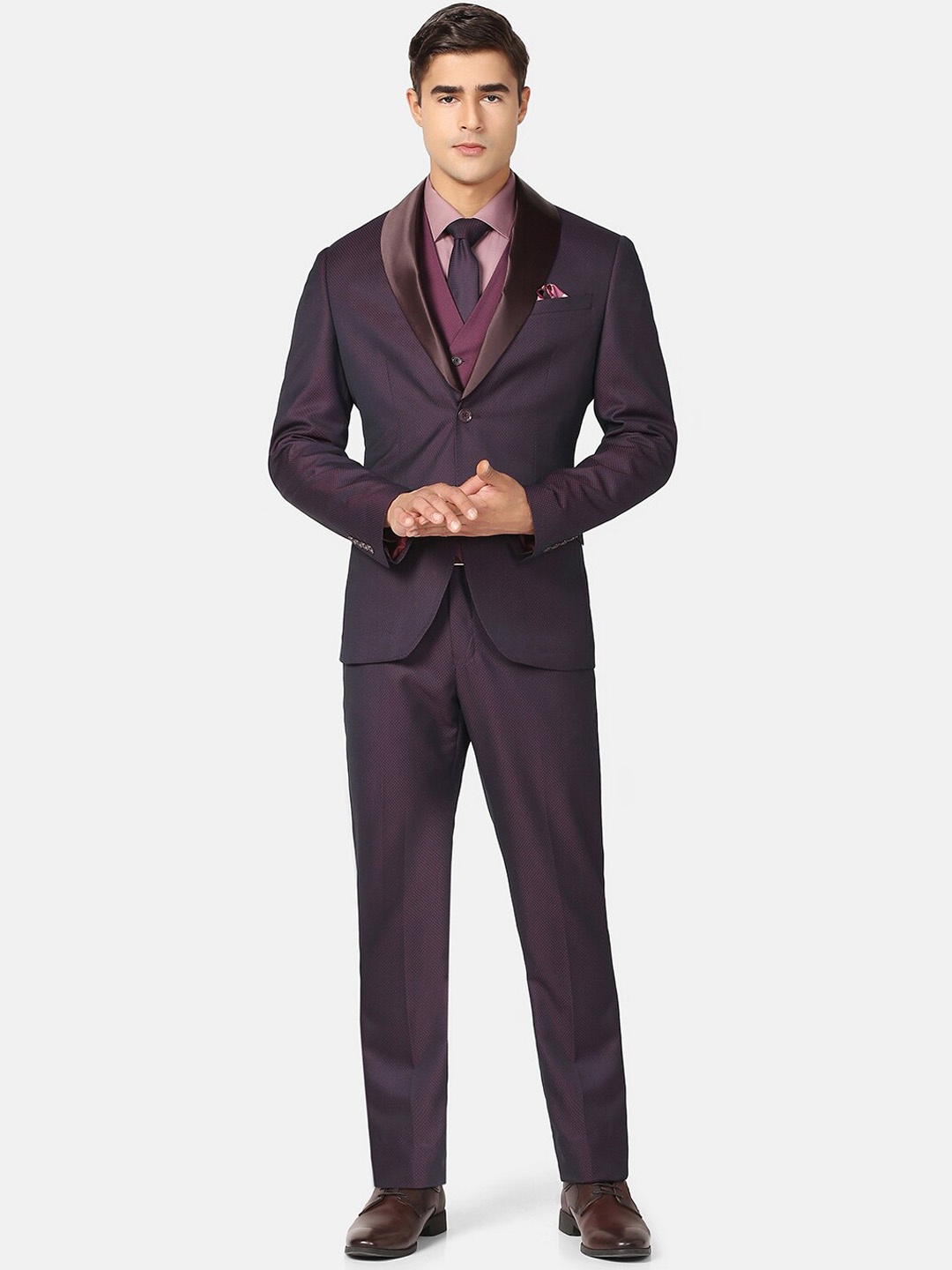 

Blackberrys Men Single-Breasted Slim-Fit 4-Piece Formal Suit, Purple
