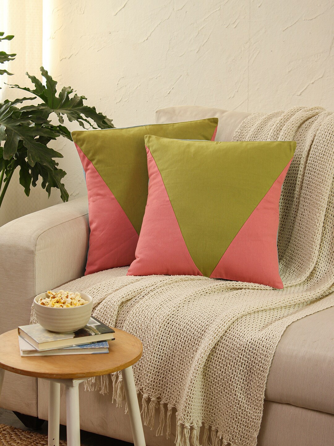 

House This Bhumiti 2 Pieces Pink & Green Colourblocked Cotton Square Cushion Covers