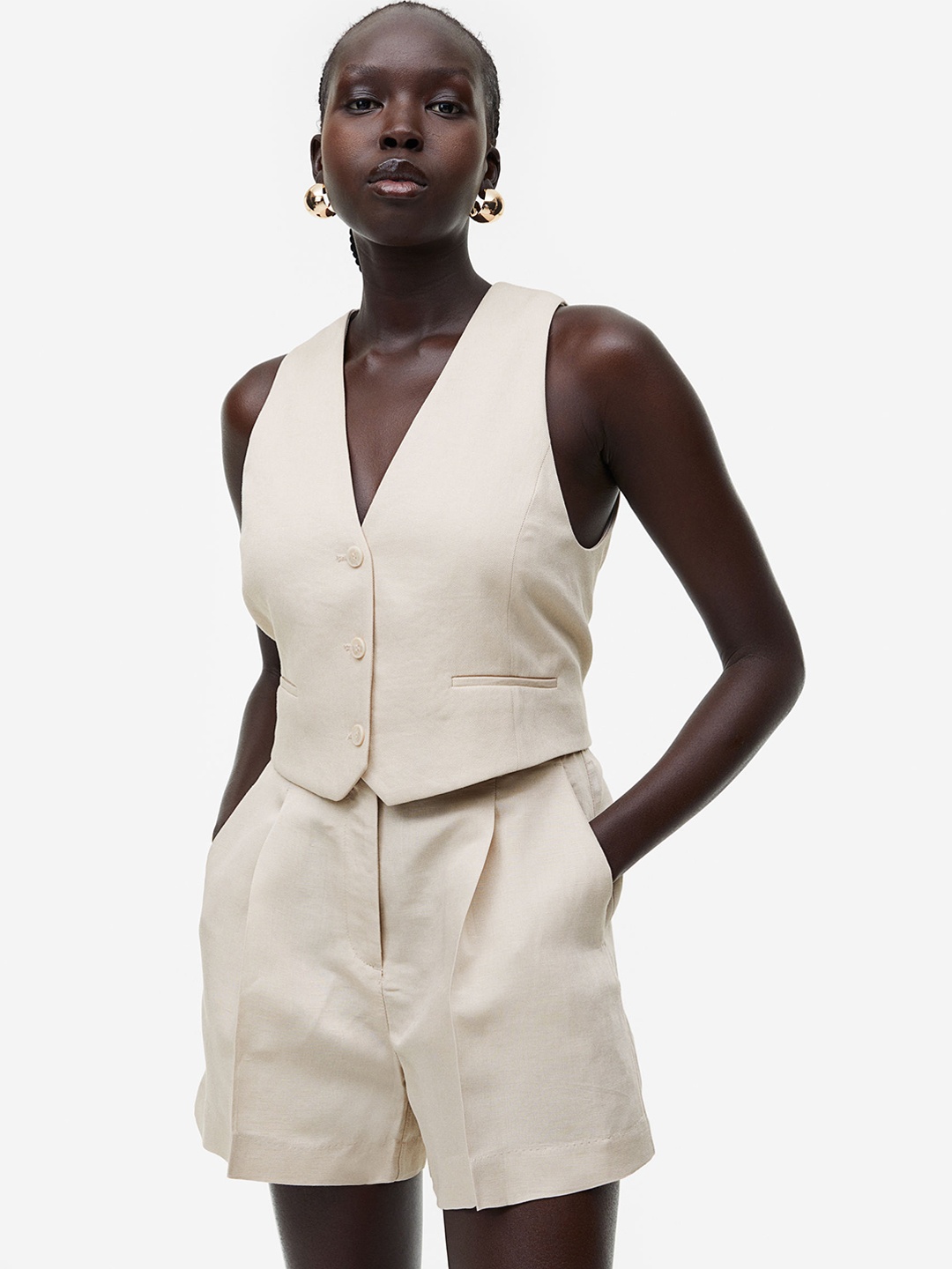 

H&M Women Linen-Blend Bermuda Shorts, Beige