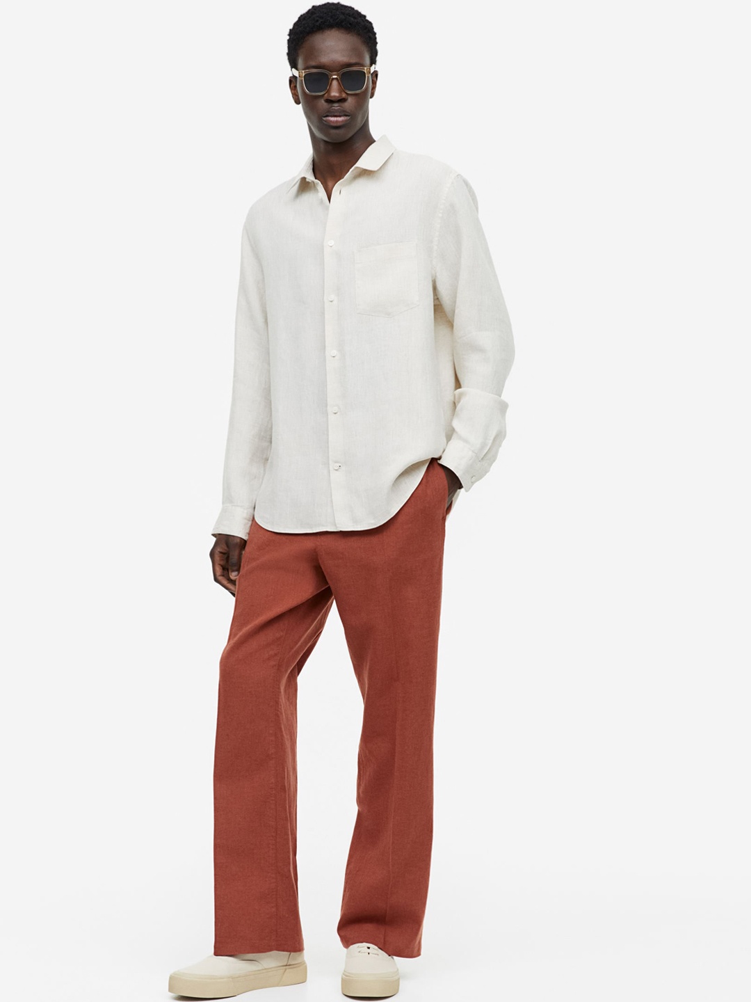 

H&M Men Loose Fit Linen-Blend Trousers, Brown