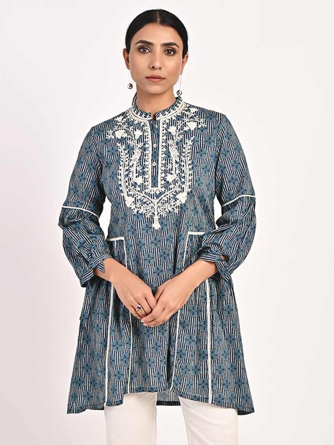 

Lakshita Floral Printed Mandarin Collar With Embroidered Pure Cotton Tunic, Blue