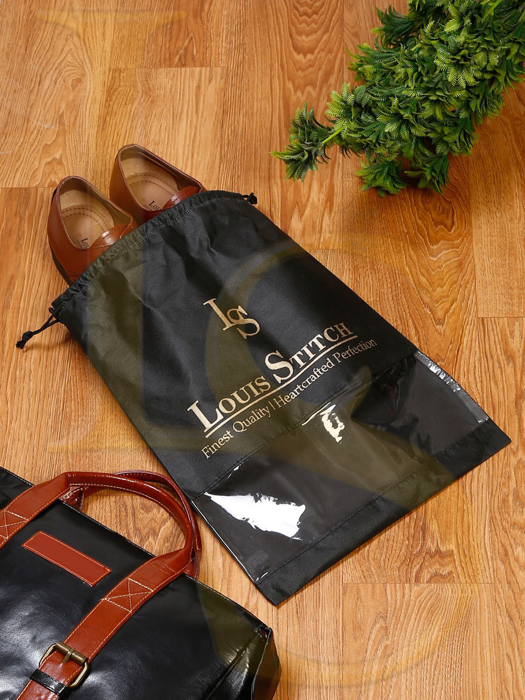 

LOUIS STITCH Men Set Of 16 Logo Printed Non-Woven See Through & Eco-Friendly Shoe Bags, Black