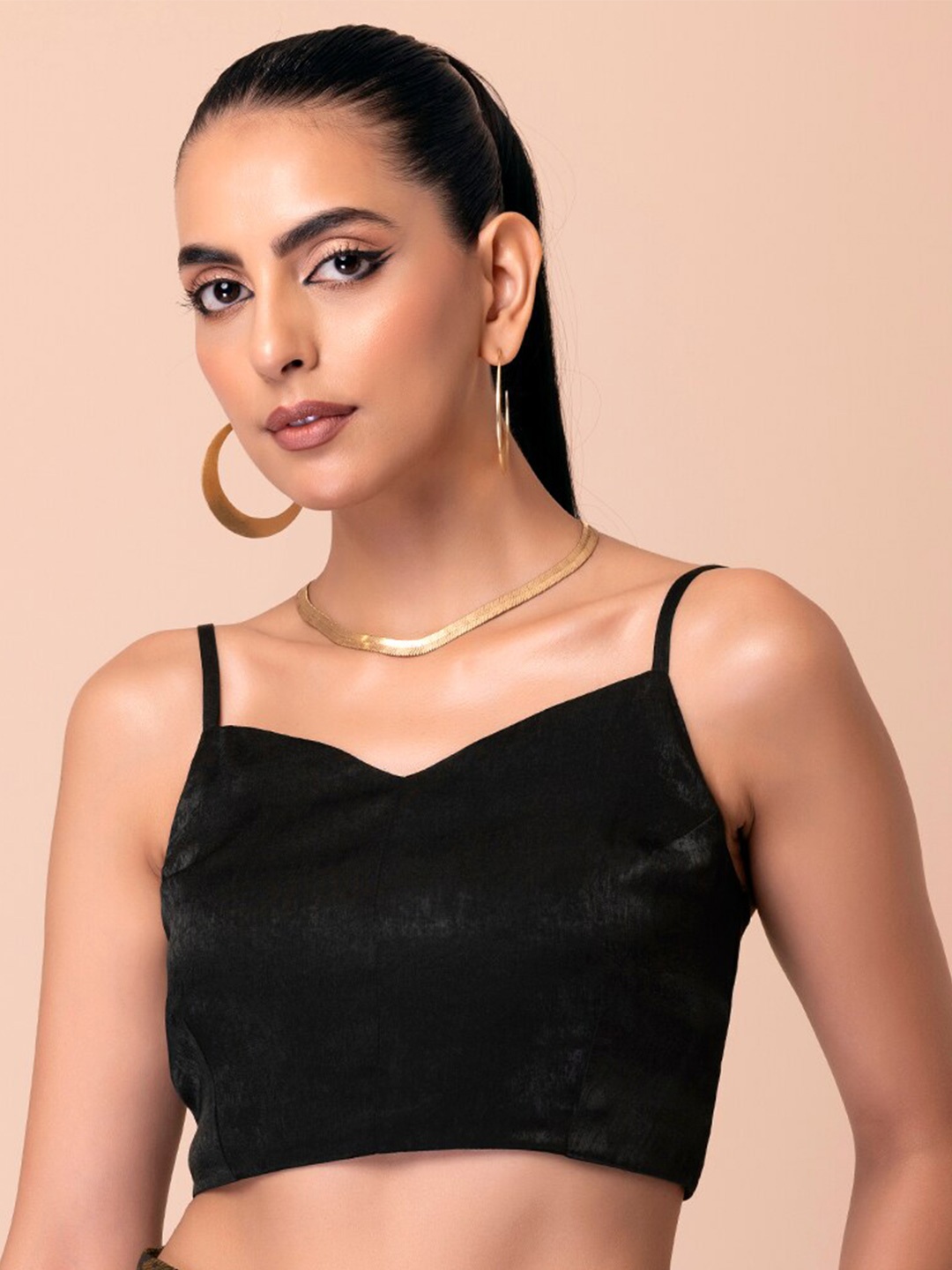 

INDYA Sweetheart Neck Shoulder Strap Crop Fitted Top, Black