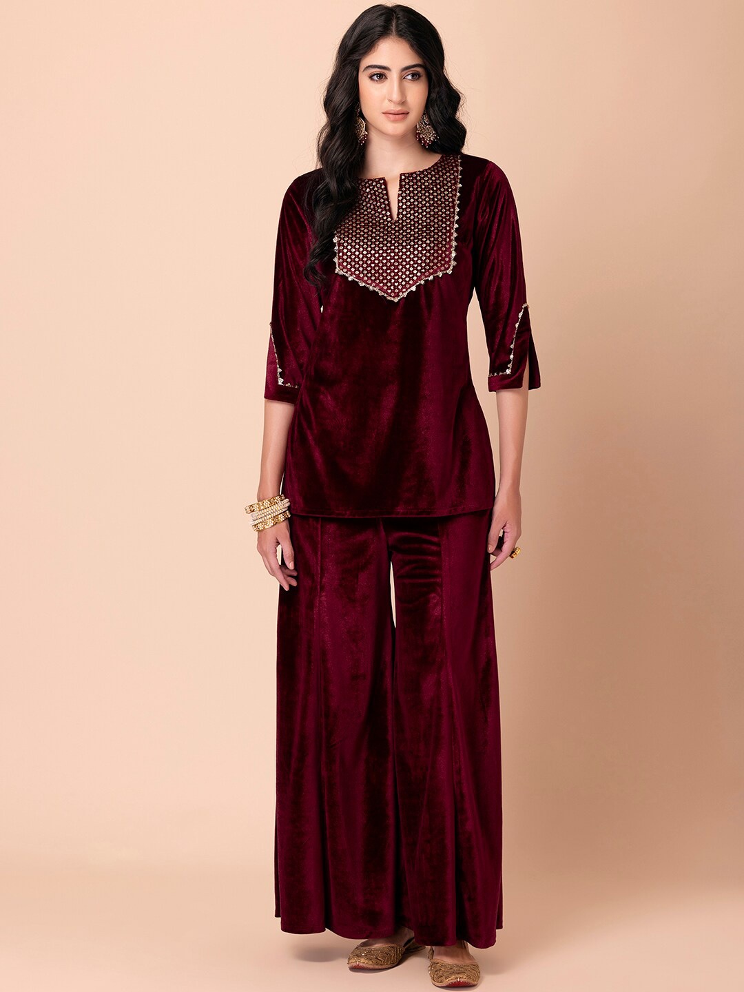 

INDYA Floral Embroidered Velvet Kurti With Palazzos, Maroon