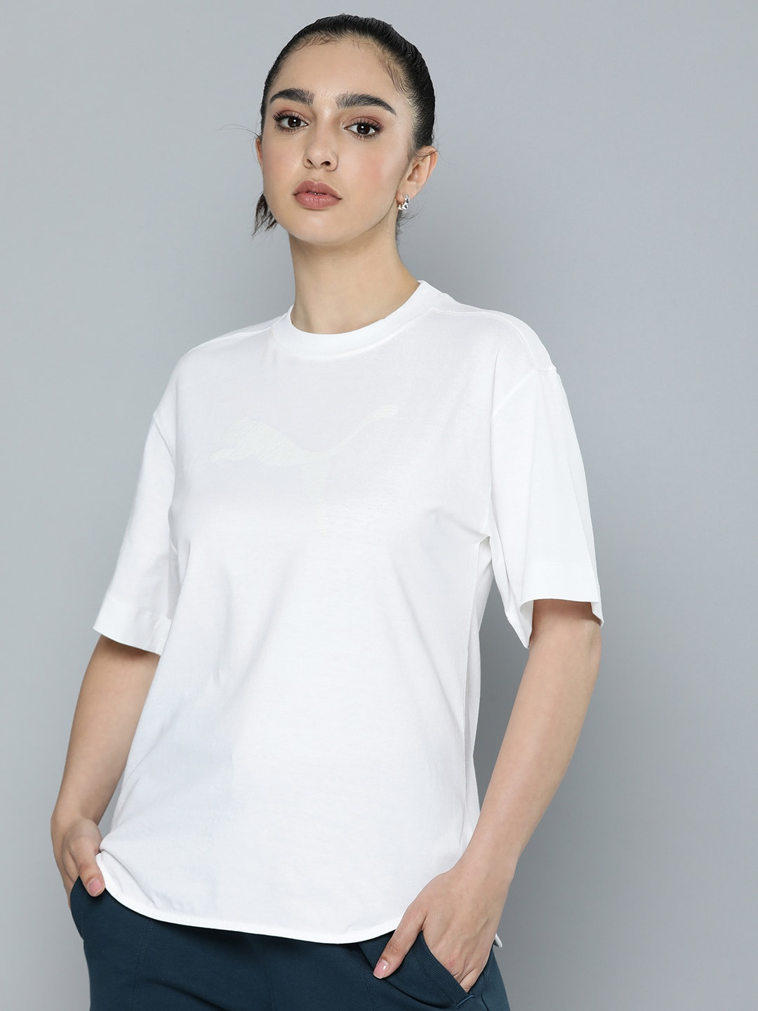 

Puma Brand Logo Printed Drop-Shoulder Sleeves Relaxed Fit Pure Cotton HER T-shirt, White
