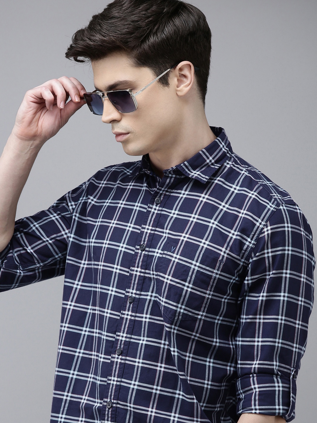 

VAN HEUSEN DENIM LABS Pure Cotton Slim Fit Checked Casual Shirt, Navy blue