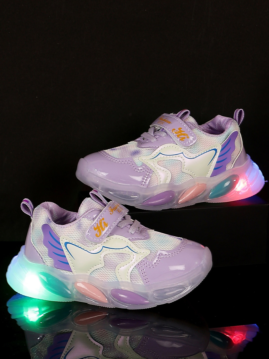 

PASSION PETALS Girls Colourblocked LED Lightweight Sneakers, Lavender