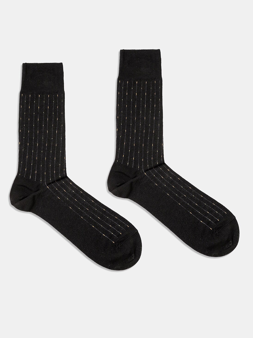 

Blackberrys Men Patterned Calf Length Socks, Black