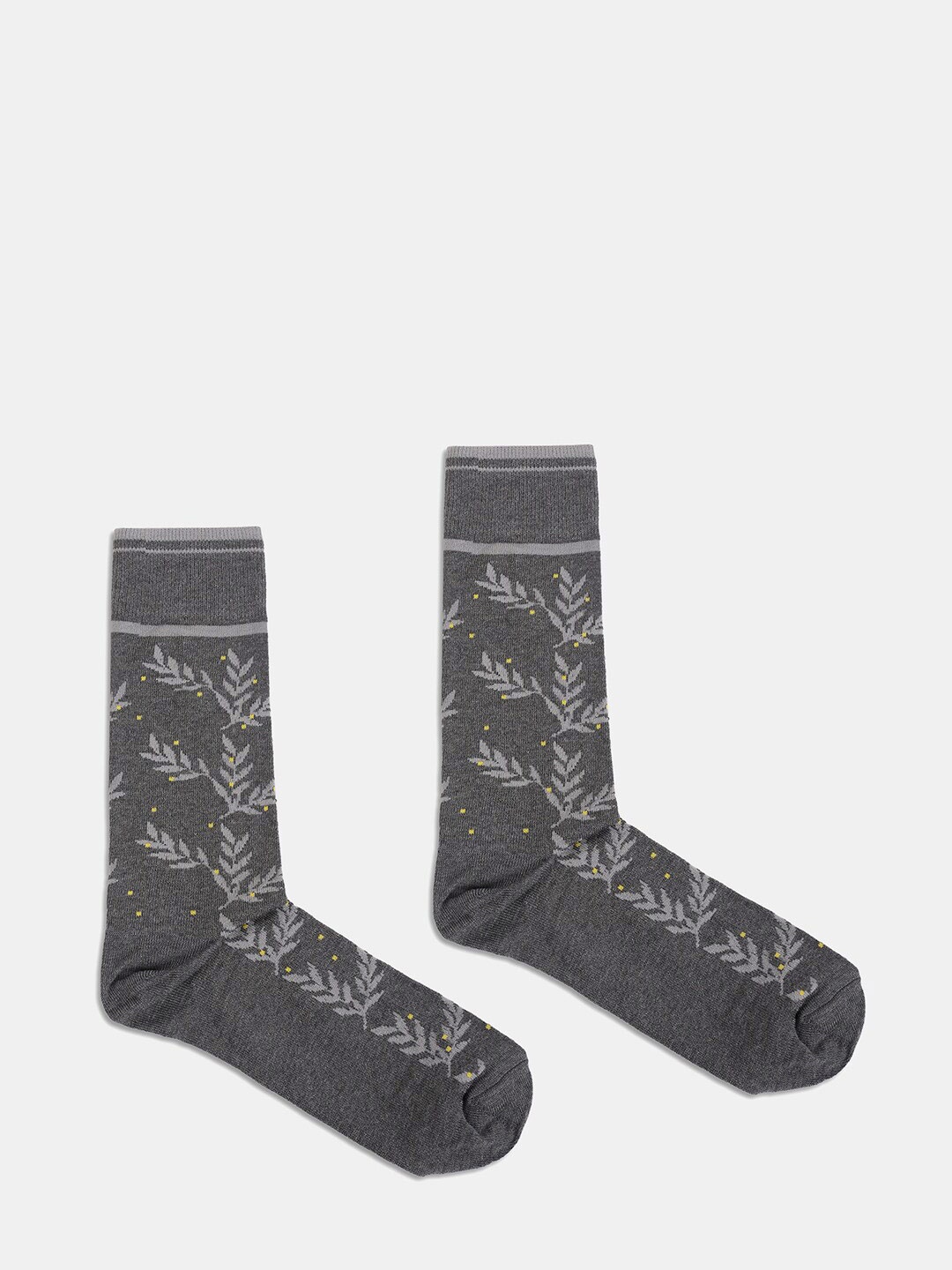 

Blackberrys Men Patterned Calf Length Socks, Grey
