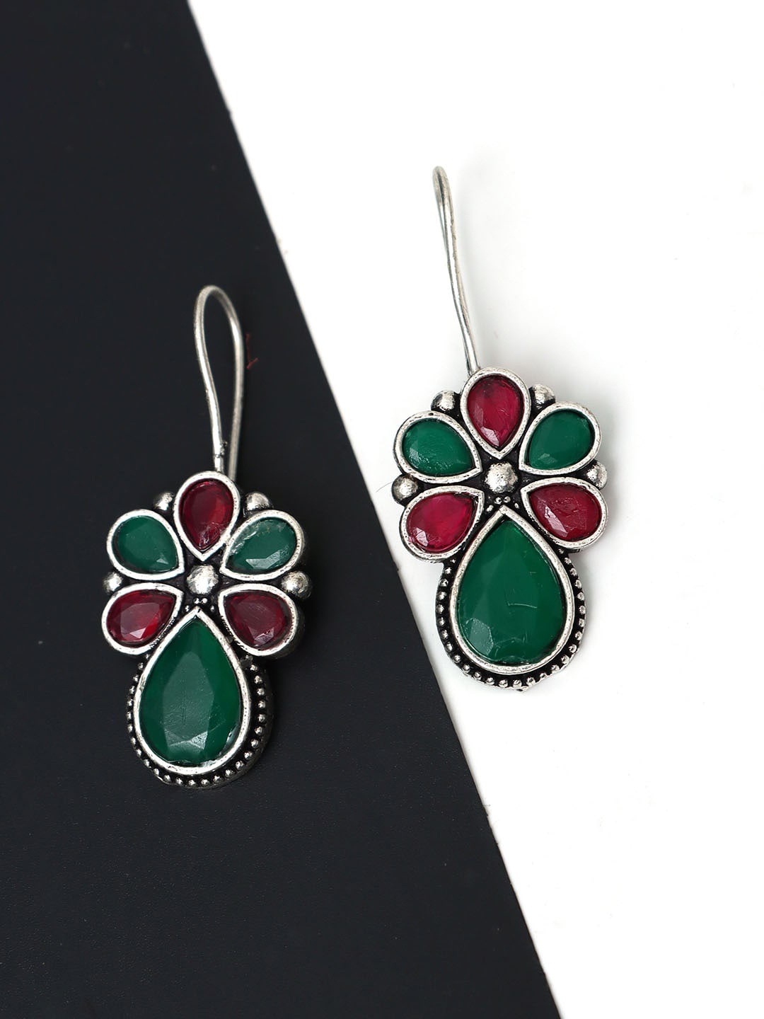 

Ozanoo Silver-Plated Floral Drop Earrings