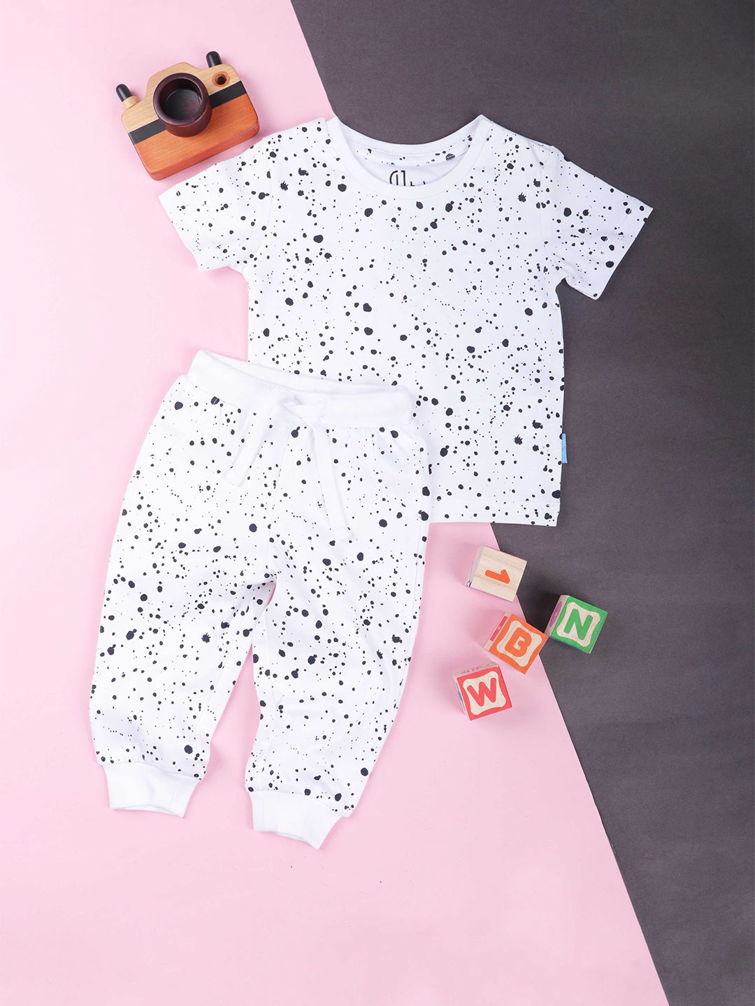 

GJ baby Boys Printed Pure Cotton T-shirt with Pyjamas, White