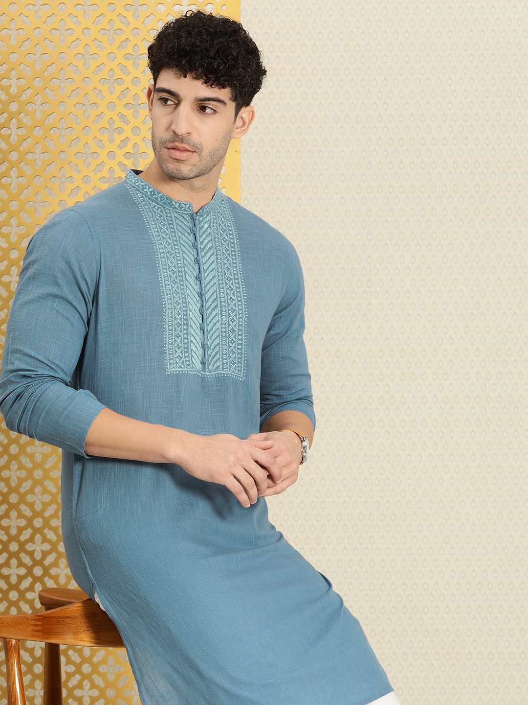 

Men Chikankari Embroidered Pure cotton Jashn Kurta with Pyjama, Blue