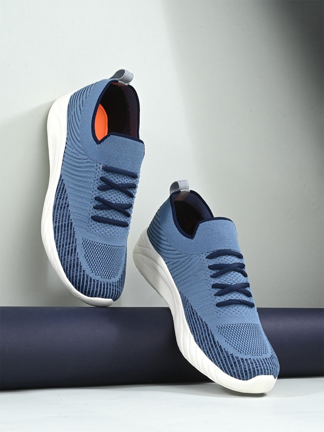 

HRX by Hrithik Roshan Men Mesh Memory Foam Walking Non-Marking Shoes, Grey