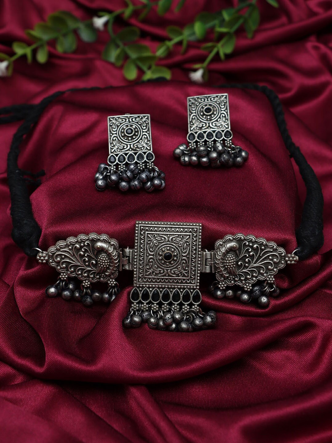 

Ozanoo Silver-Plated Stone-Studded & Beaded Jewellery Set