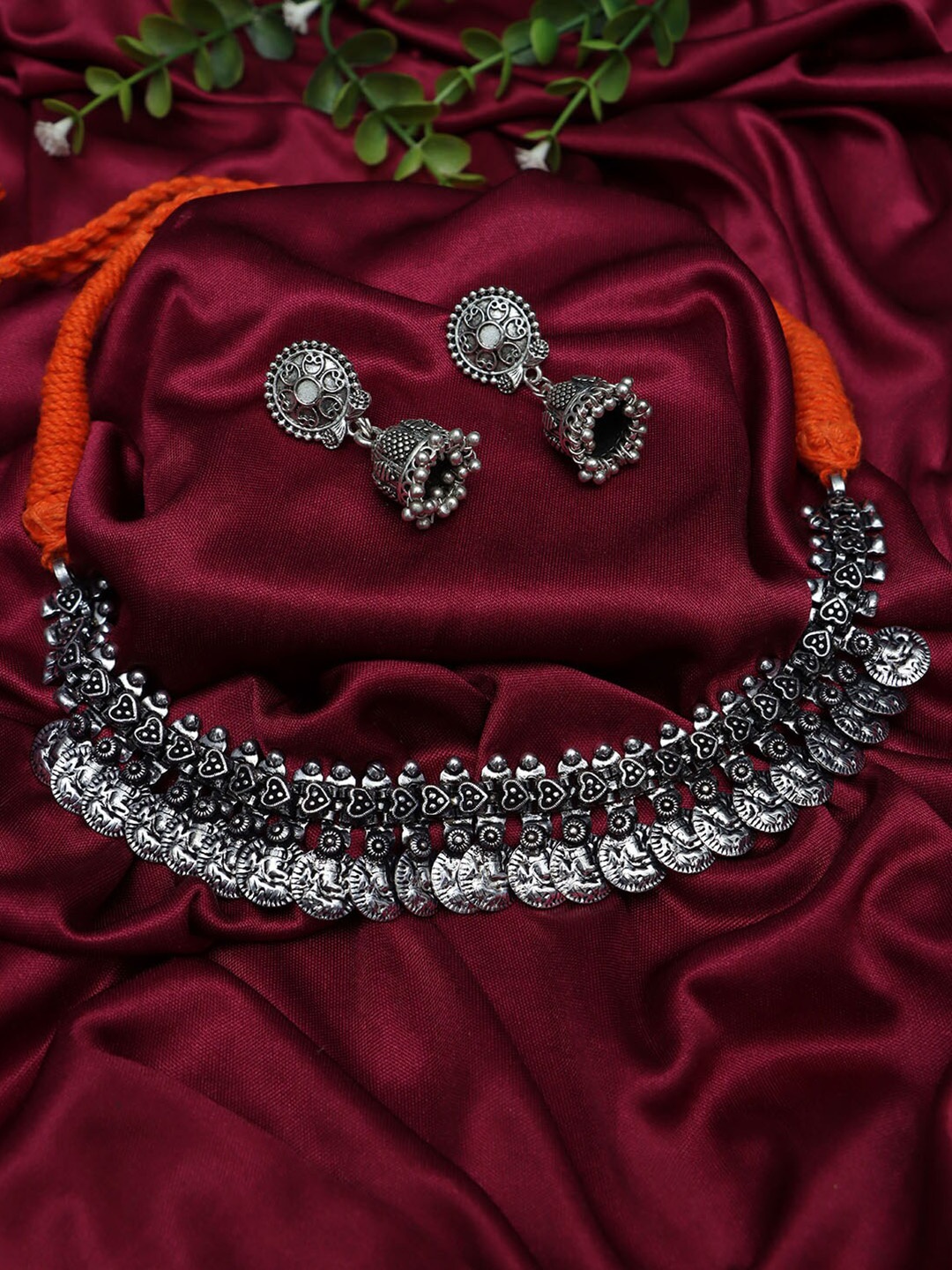 

Ozanoo Silver-Plated Oxidised Jewellery Set