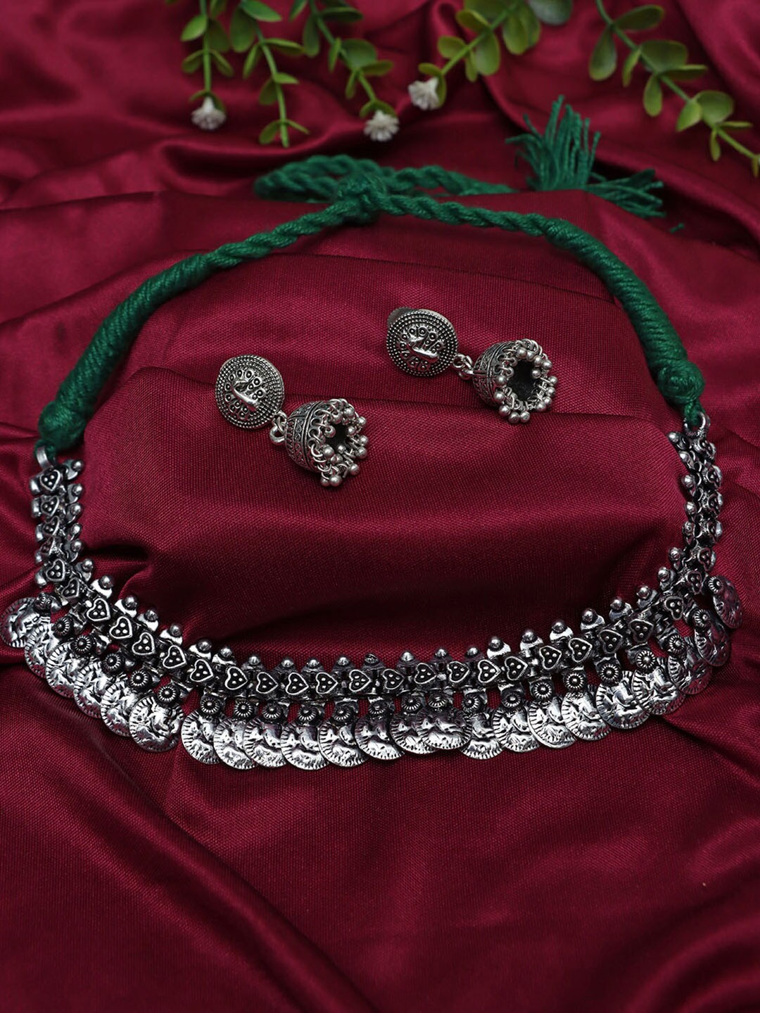 

Ozanoo Silver-Plated Oxidised Jewellery Set