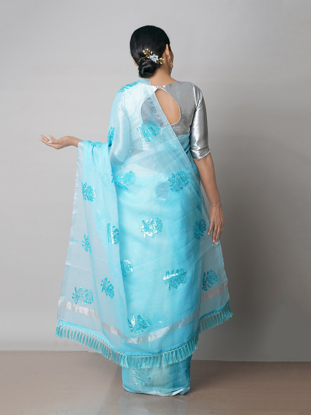 

Unnati Silks Floral Embroidered Zari Pure Cotton Handloom Kota Saree, Blue