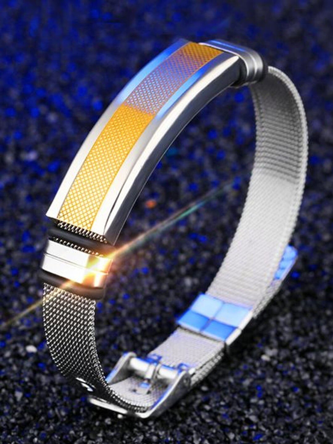 

UNIVERSITY TRENDZ Men Silver-Plated Link Bracelet
