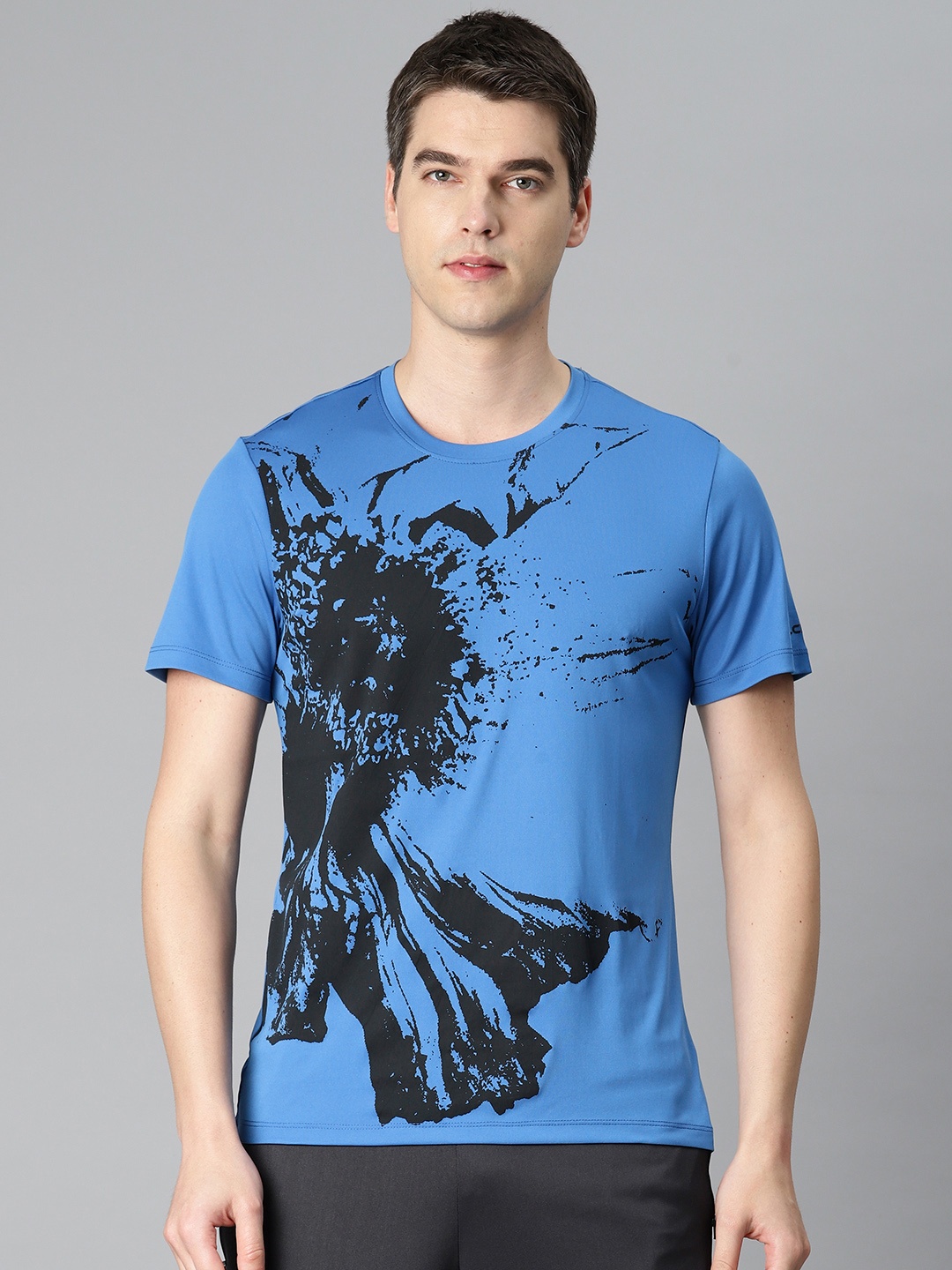 

Alcis Men Printed Anti Static Slim Fit Sports T-shirt, Blue